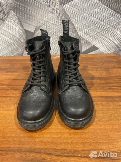 Ботинки Dr martens размер 33