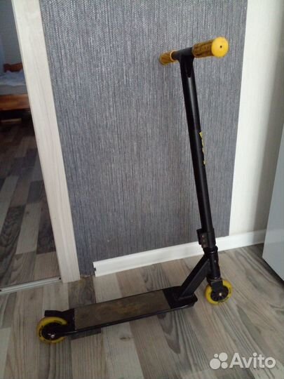 Трюковой самокат