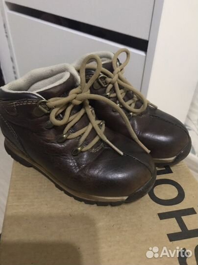 Ботинки 25размер