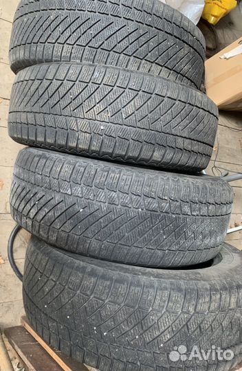 Continental ContiVikingContact 6 235/60 R18