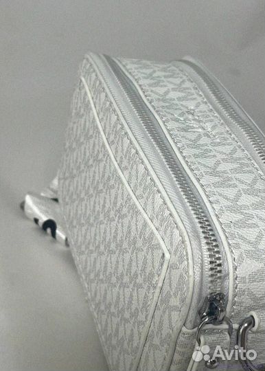 Сумка Michael Kors: ваш стиль через плечо