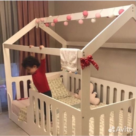 Кровать домик в наличии с бесплатной доставкой