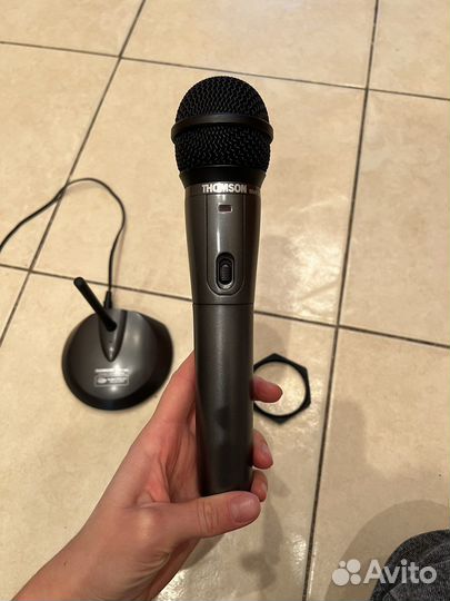 Беспроводной микрофон Thomson