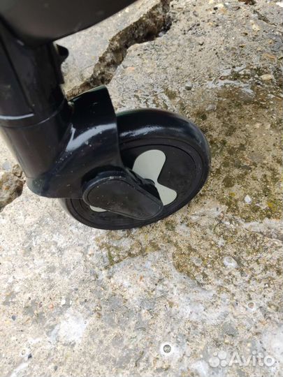 Прогулочная коляска Yoya plus two