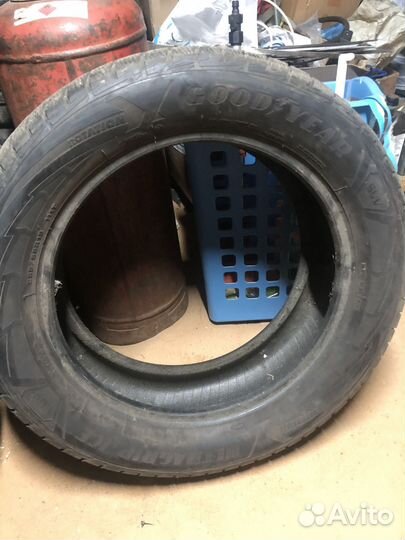 Goodyear UltraGrip 255/55 R19 97D