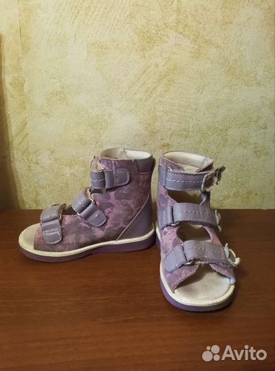 Сандали для девочки