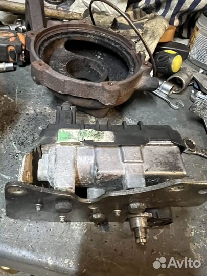 Актуатор турбины 6nw009550