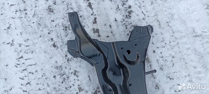 Мitsubishi Lаnсеr 9 подрамник передний(MR510285 )