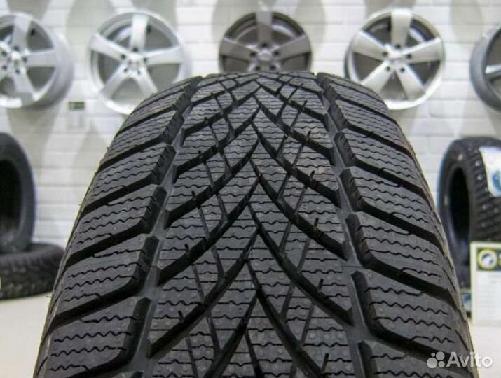 Goodyear UltraGrip Ice 2 225/45 R18 95T