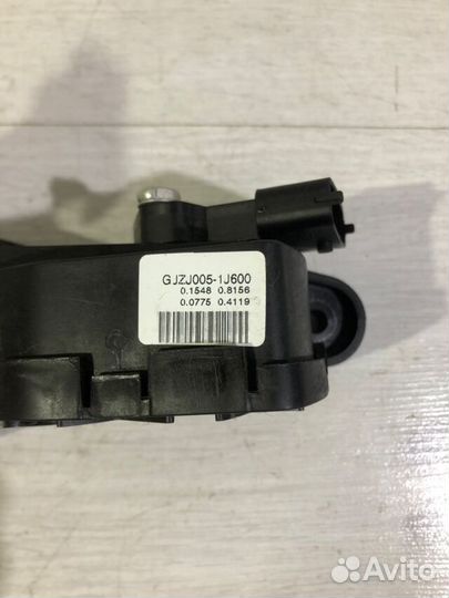 Педаль газа KIA RIO 3 1.6 ат седан