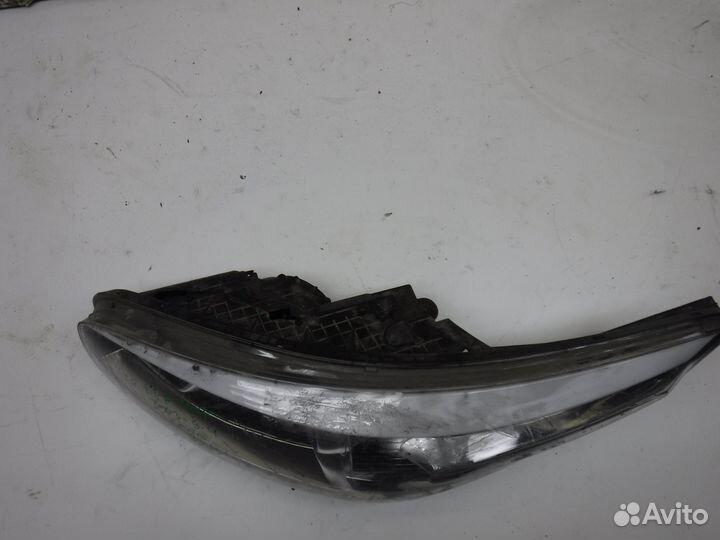 Фара левая Kia Cee''d 2015