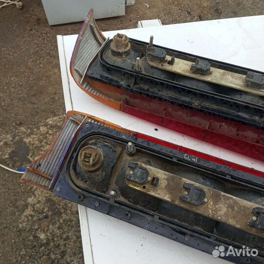 Задний фонарь москвич 2141