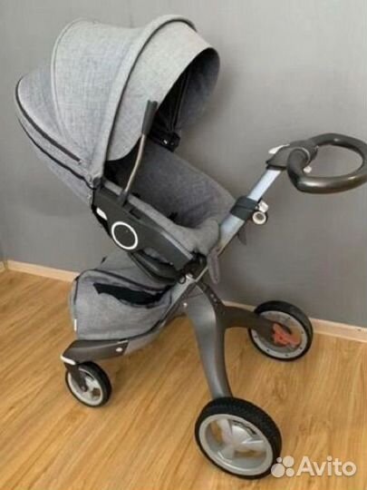 Коляска stokke