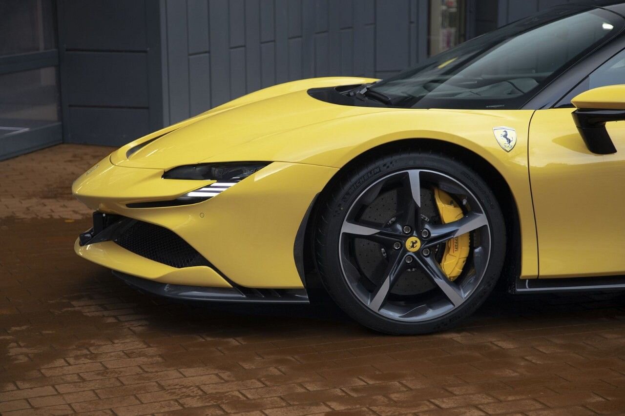 Ferrari SF90 Stradale