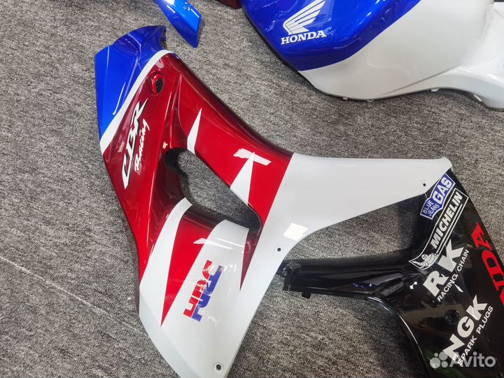 Пластик для мотоцикла Honda cbr1000rr 04/05/06/07