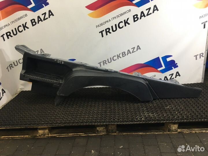 Корпус подножки левый Renault T