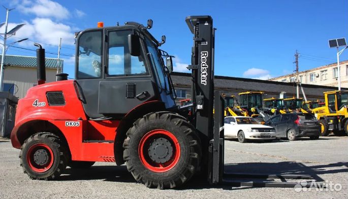 Вилочный погрузчик Redstar DK05, 2023