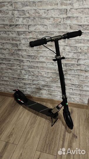 Самокат roces 200