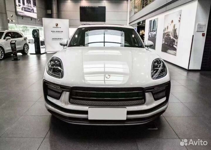 Передний бампер porshe macan 2023