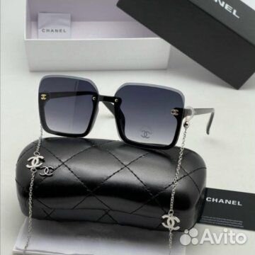 Солнцезащитные очки разных брендов