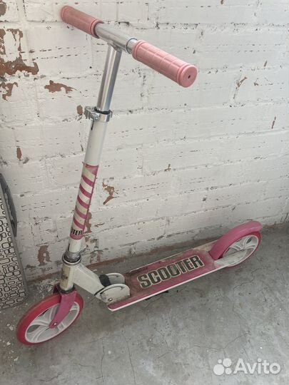 Самокат колеса 20 см
