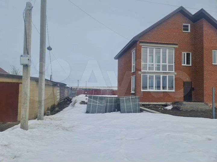 Дом 250 м² на участке 15 сот.