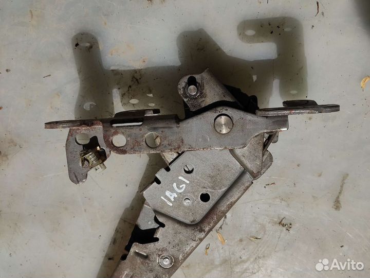 Стояночный тормоз ручник Рено лагуна 1