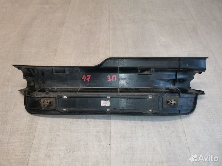 Накладка порога (внутренняя) задняя правая Geely