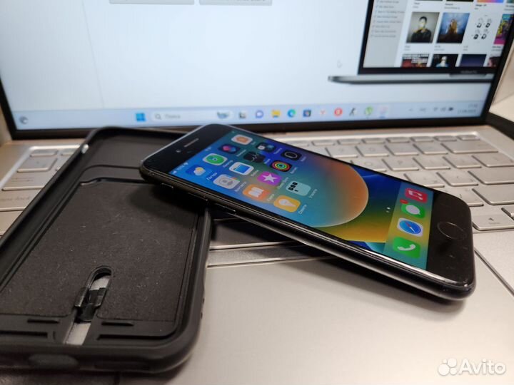 iPhone 8 64 gb