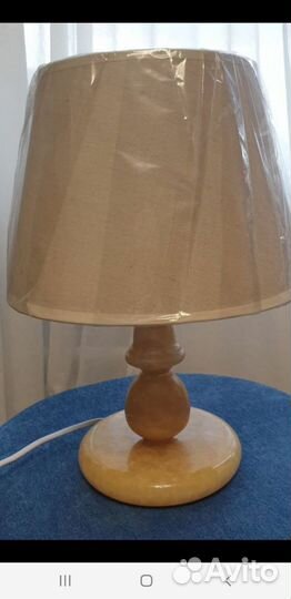 Лампа настольная