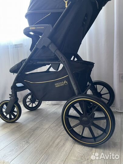 Всесезонная коляска babycare 0+