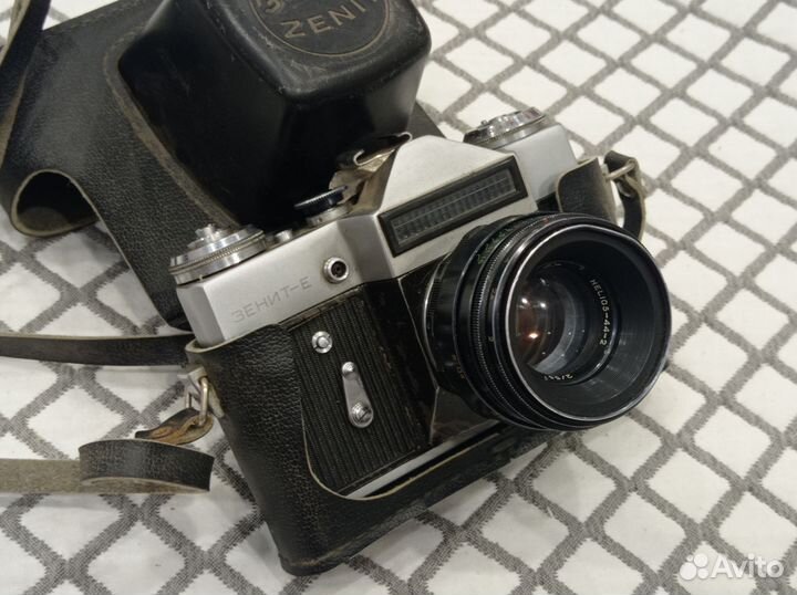 Фотоаппарат Зенит-е + Гелиос-44-2