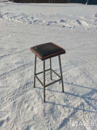 Стул барный