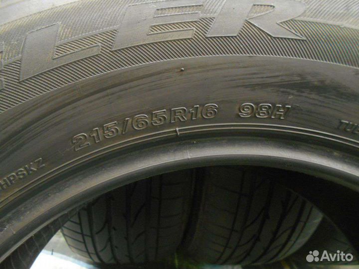 Bridgestone Dueler H/P Sport 215/65 R16