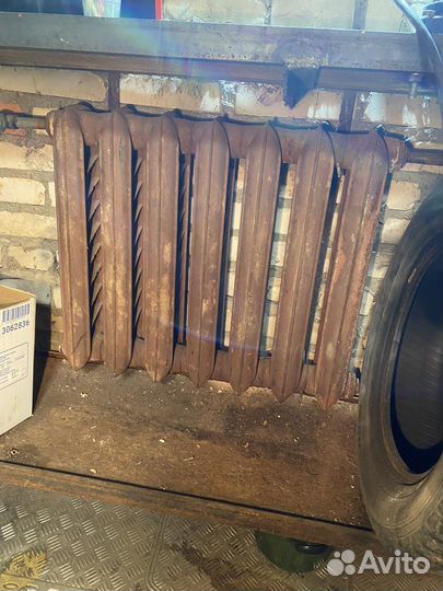 Батарея отопления чугунная