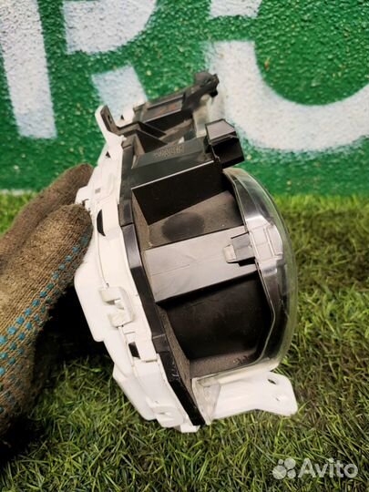 Панель приборов Mitsubishi Lancer X