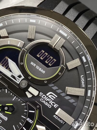 Часы Casio Edifice ECB-30P-1A