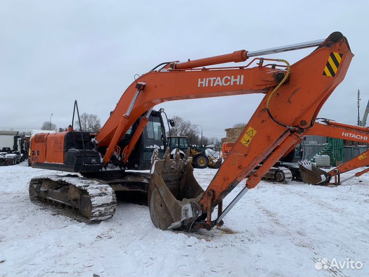 Гусеничный экскаватор Hitachi ZX200-5G, 2019