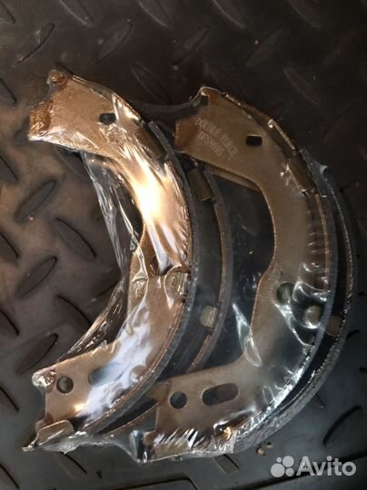 Колодки ручника кия соренто