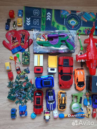 Игрушки для мальчиков,большой пакет б/у