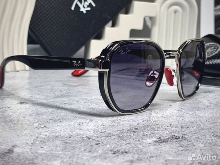 Очки Ray Ban Ferrari черные