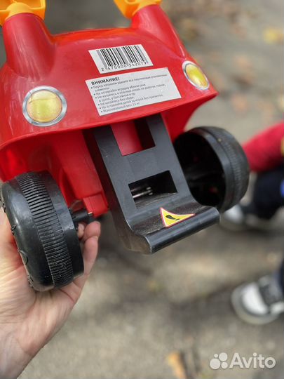 Машинка-каталка