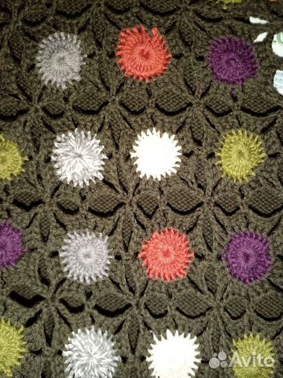 Кофта шерстяная женская с орнаментом. Разные