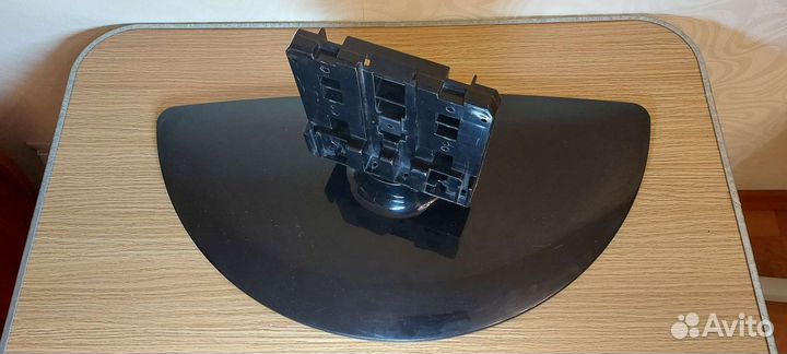 Подставка под телевизор 42LG50