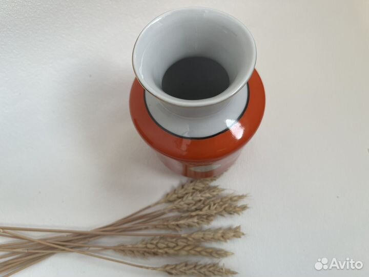 Ваза фарфор СССР горох на красном