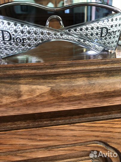 Солнцезащитные очки Dior женские