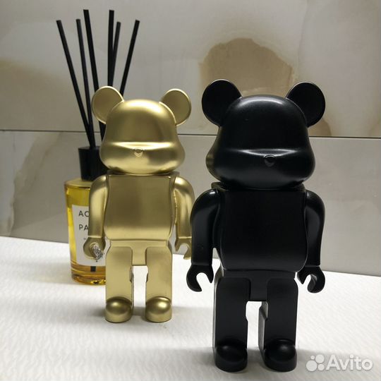 Фигура, статуетка в стиле медведь bearbrick
