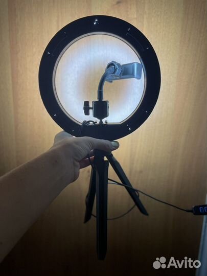 Кольцевая LED лампа