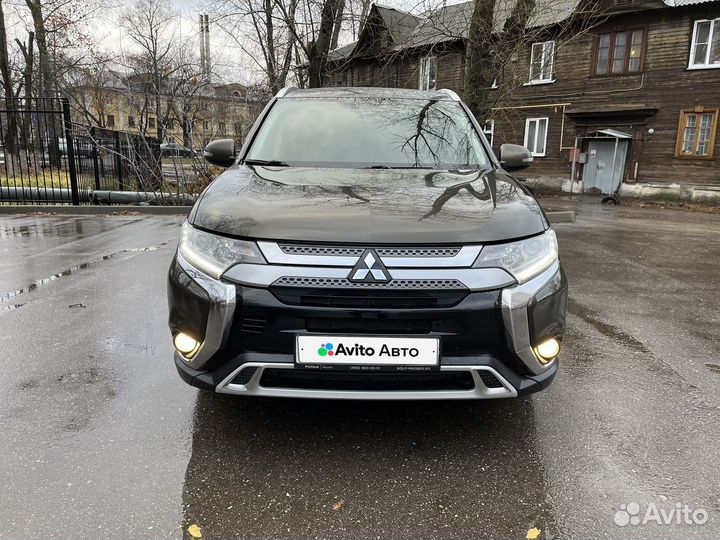 Mitsubishi Outlander 2.0 CVT, 2018, 94 600 км