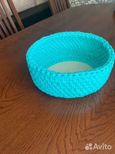 Вязаная корзина для хранения
